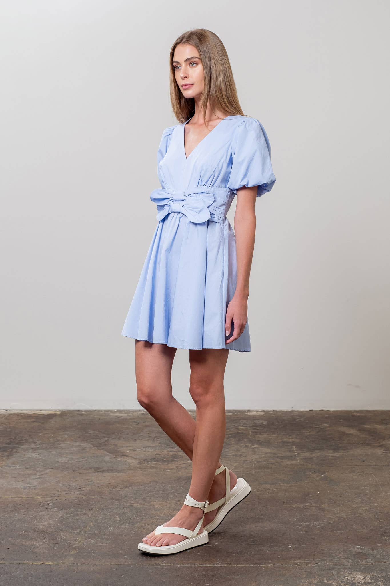 PUFF SLEEVE FRONT BOW DETAIL MINI DRESS