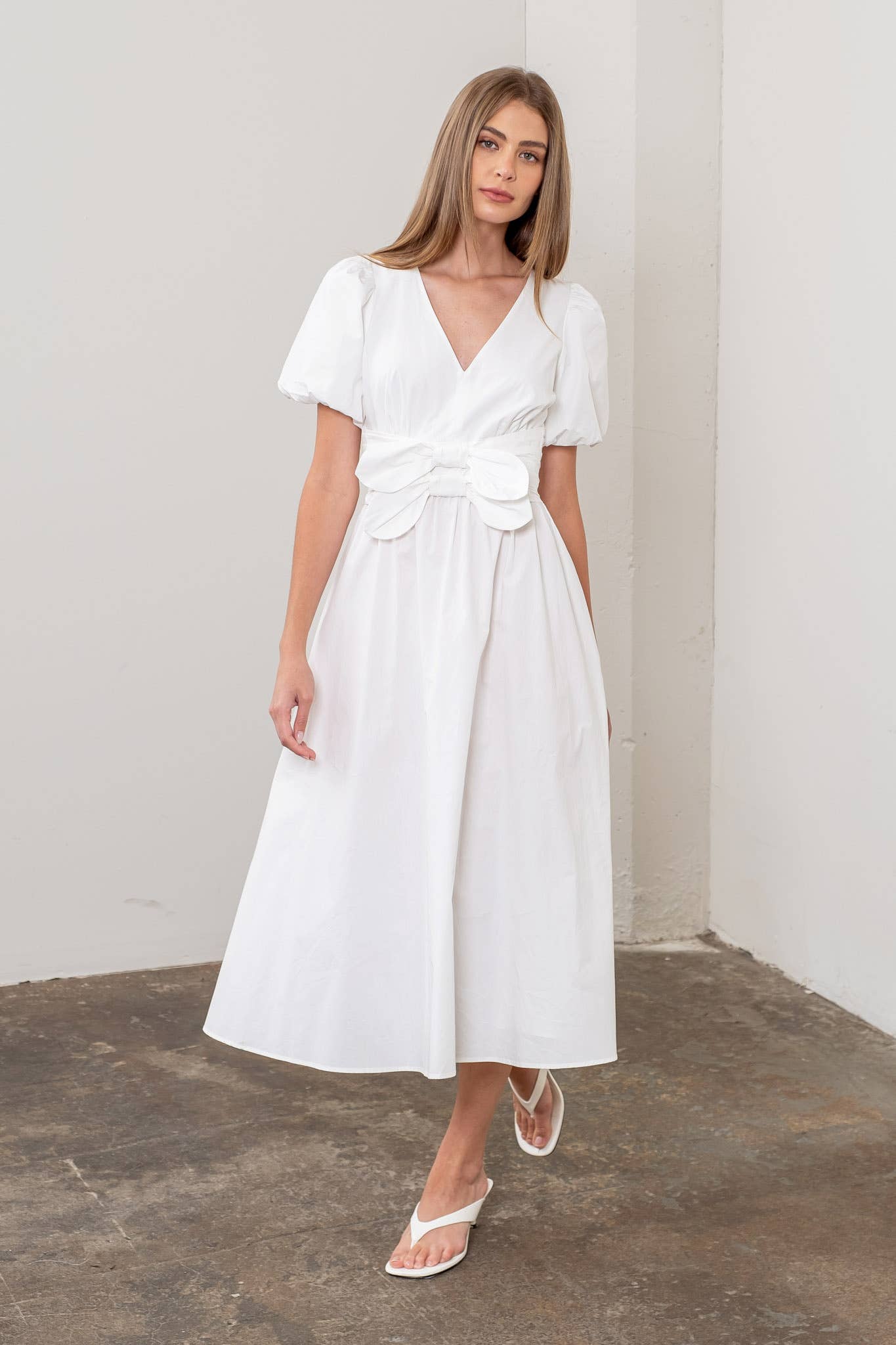 V NECK PUFF SLEEVE FRONT BOW DETAIL MIDI DRESS