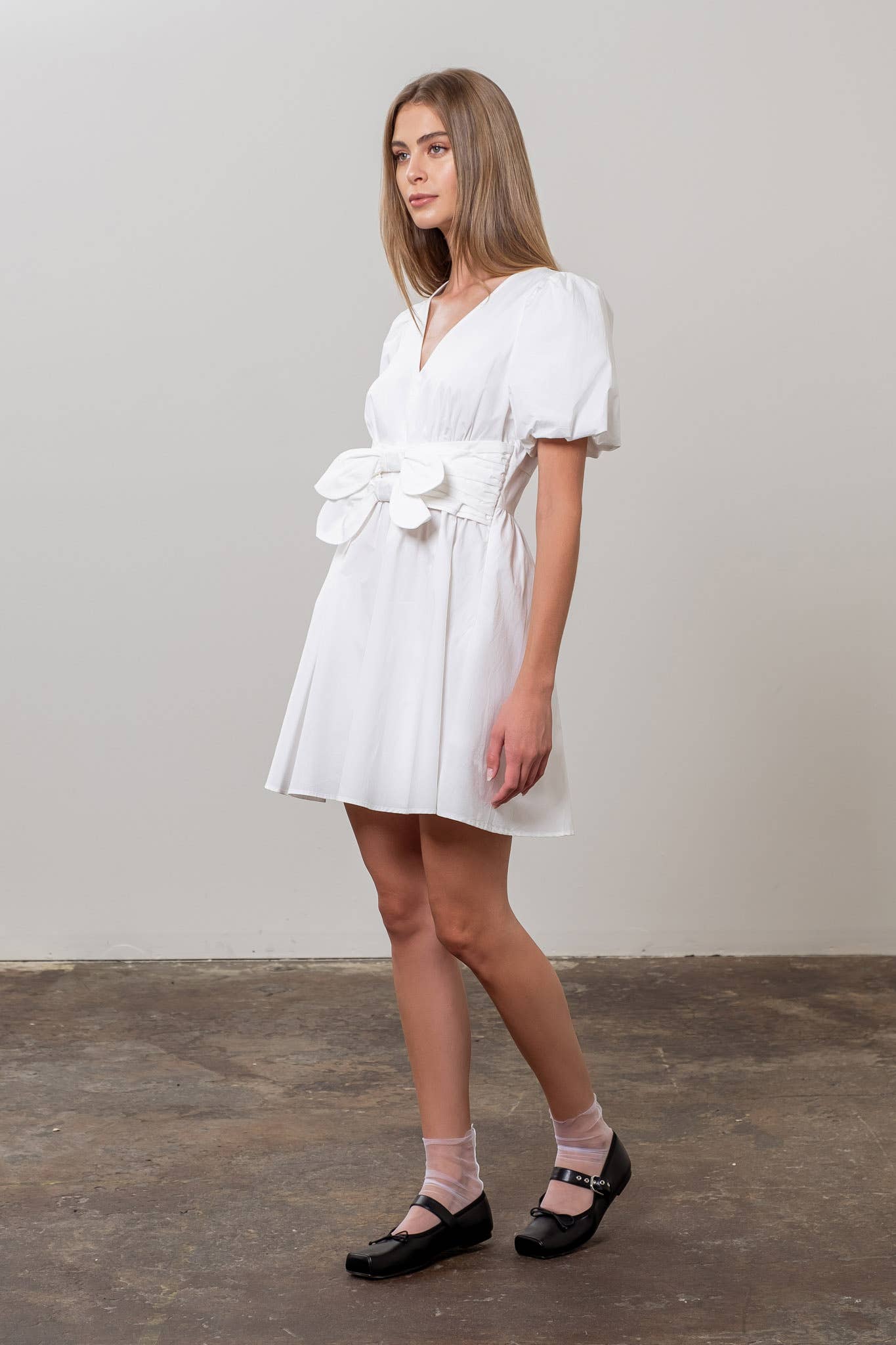 PUFF SLEEVE FRONT BOW DETAIL MINI DRESS